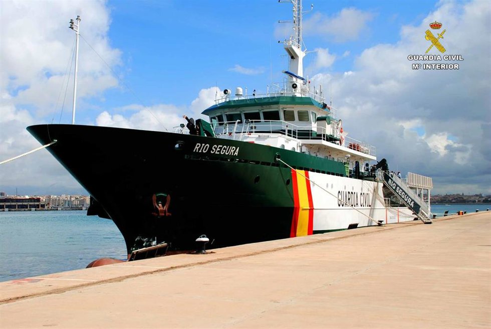 Archivo - Imagen de archivo de un patrullero de la Guardia Civil 'Río Segura'