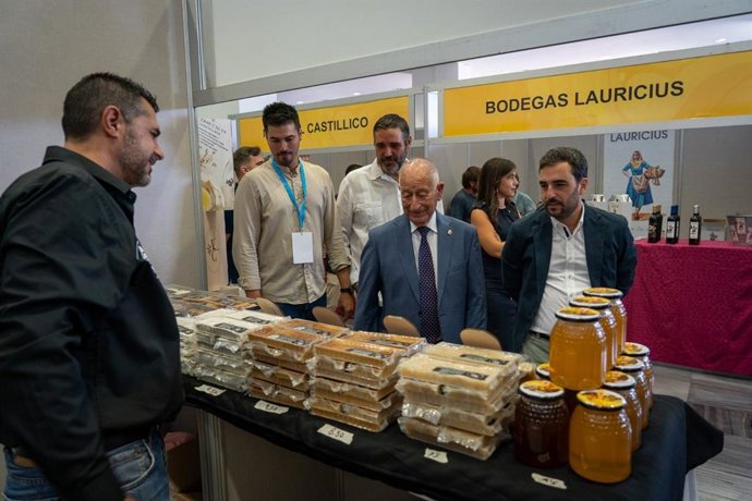 El Palacio de Congresos y Exposiciones de Aguadulce acoge el I Congreso Gastronómico MareTerra (Huerta y Mar)