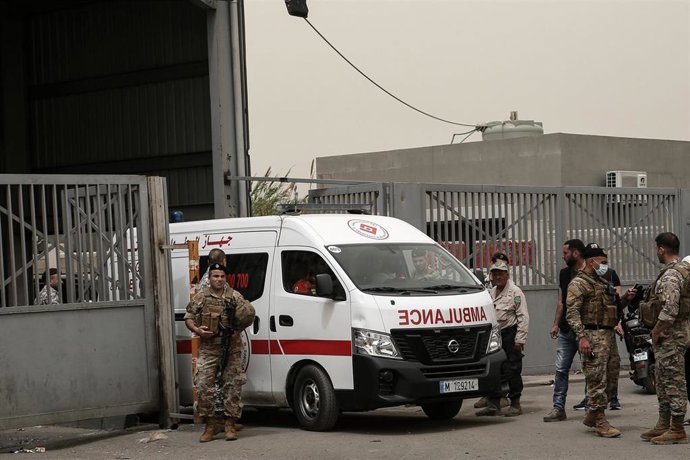 Archivo - Una ambulancia en Líbano (archivo)