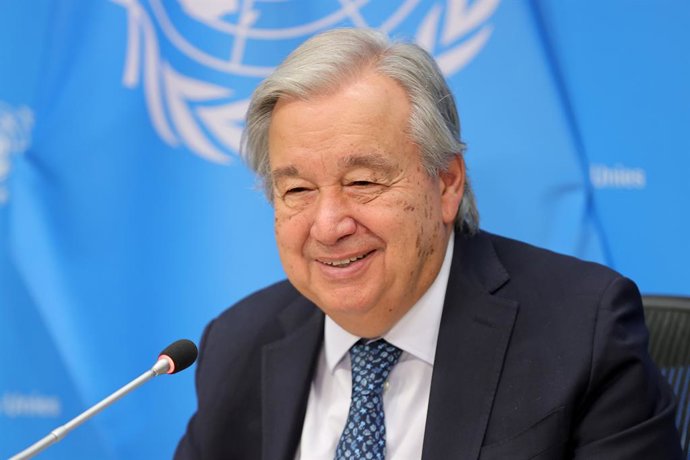 16 de setembro de 2025, Nova York, Ny, EUA: NOVA YORK, NOVA YORK - 16 DE SETEMBRO: O secretário-geral das Nações Unidas, Antonio Guterres, informa os repórteres na sede da ONU sobre o início da 80ª Sessão da Assembleia Geral das Nações Unidas na cidade de