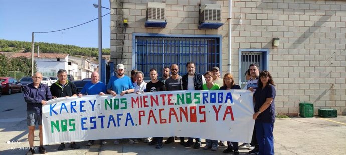 Concentración de trabajadores de la empresa Karey Solano, de Lodosa.