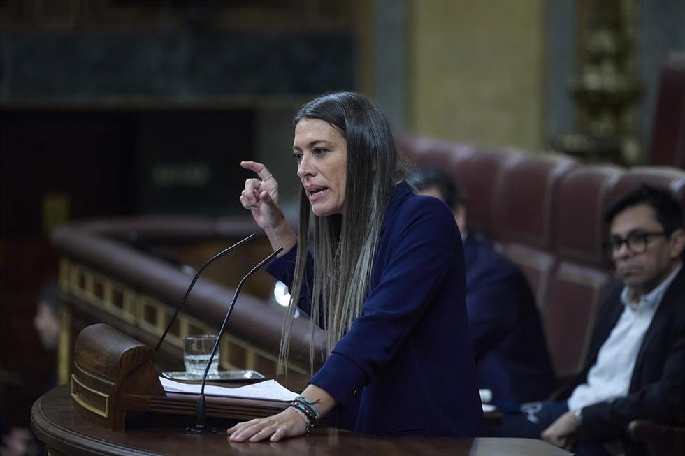La portavoz de Junts en el Congreso, Miriam Nogueras, interviene durante un pleno en el Congreso de los Diputados, a 10 de septiembre de 2025, en Madrid (España). 