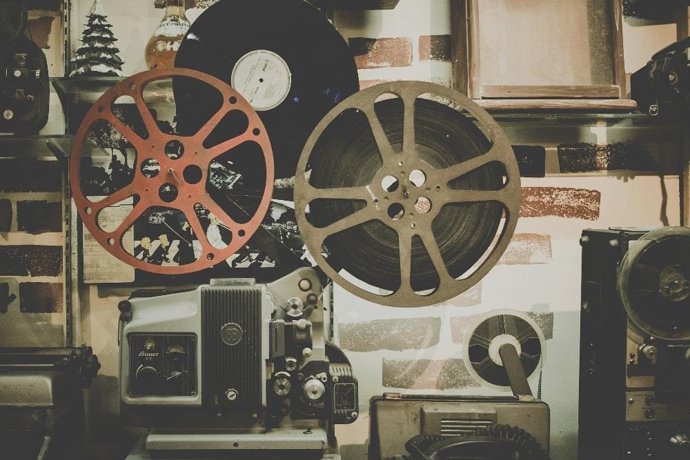 Archivo - Proyector de cine antiguo