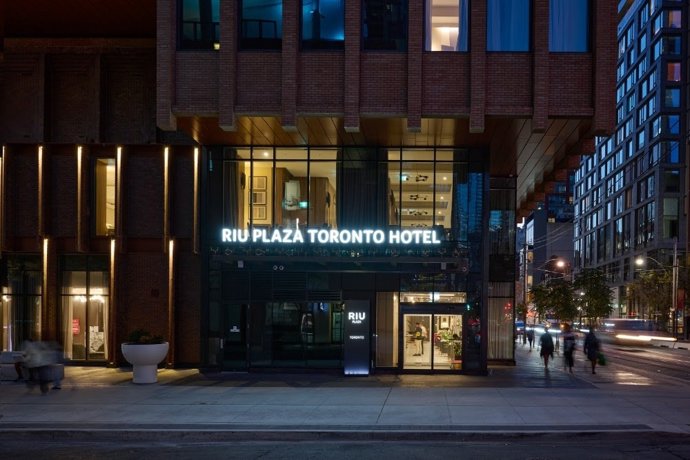 Riu Plaza Toronto.