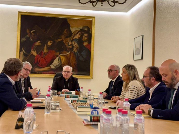 Reunión con el Obispado por el Rosario Magno del 4 de octubre