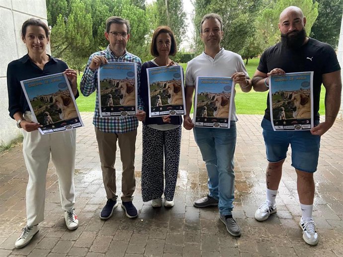 Presentación de la I Exposición Canina Nacional que se celebrará en Ávila el 28 de septiembre.