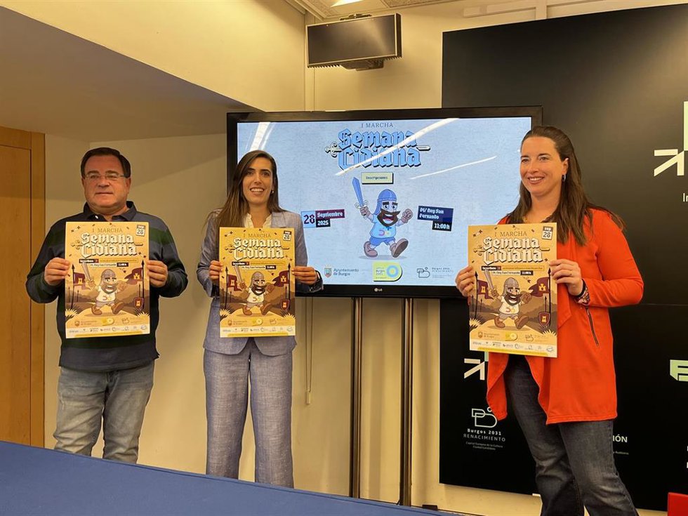 La presidenta de ProBurgos, Andrea Ballesteros, entre el representante de Intras, Chema Campo , y la de Síndrome de Down, Silvia García.