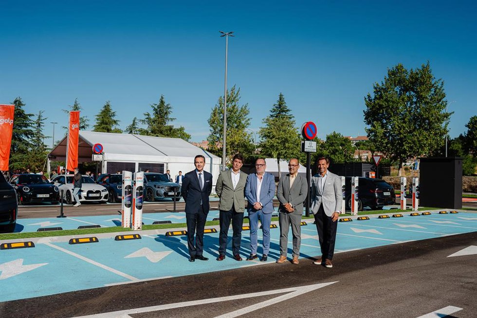 Inauguración mayor parque de recarga en intu Xanadú