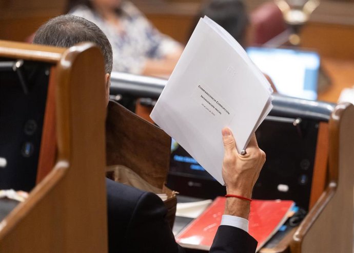 Archivo - El presidente del Gobierno, Pedro Sánchez, durante un pleno extraordinario, en el Congreso de los Diputados, a 9 de julio de 2025, en Madrid (España). 