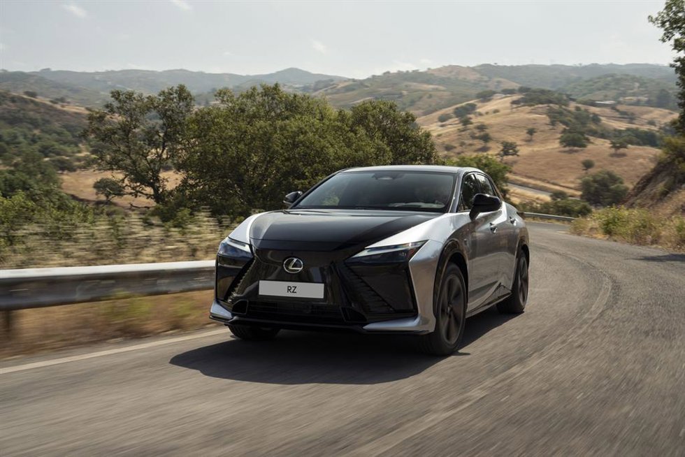 Lexus RZ