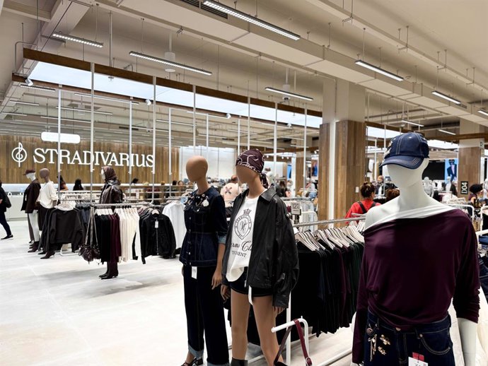 El Faro consolida su apuesta por el crecimiento continuo con las reaperturas de Stradivarius, Primor y Scalpers