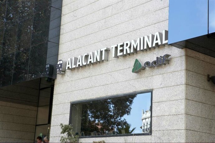 Archivo - Imagen de archivo de la estación de tren de Alicante