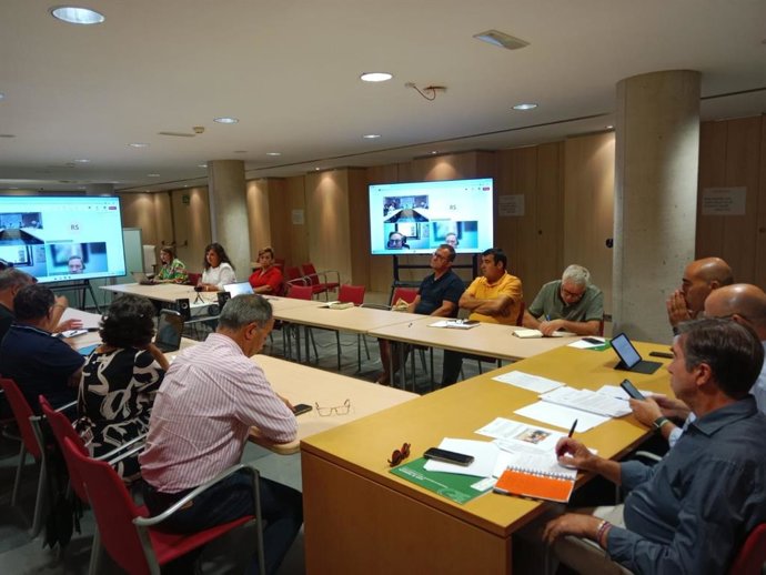 Reunión del Grupo de Trabajo sobre plagas en la Delegación de Agricultura en Almería.