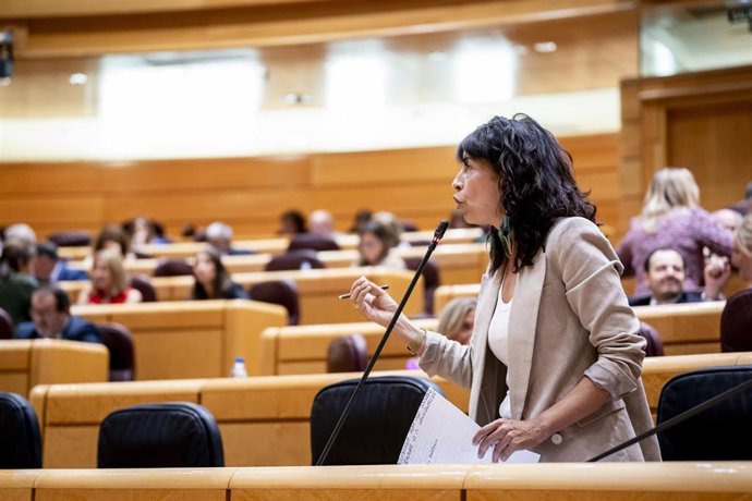 La ministra de Igualdad, Ana Redondo, interviene durante una sesión de control al Gobierno, en el Senado, a 9 de septiembre de 2025, en Madrid (España). 