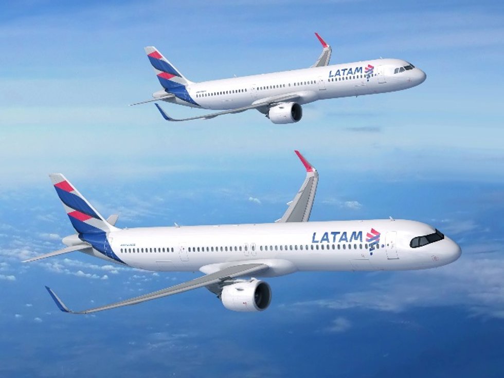 Archivo - Aviones de Latam Airlines.