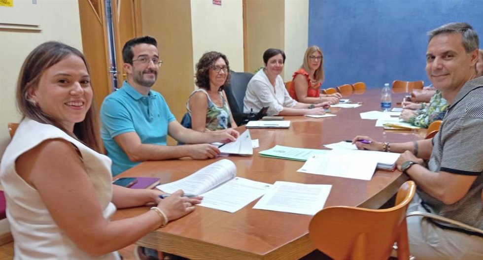 Reunión del Consejo Local de Emergencias Sociales.