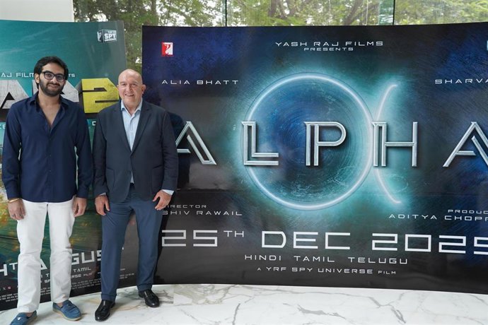 El alcalde de Valladolid, Jesús Julio Carnero, en su visita a la India.