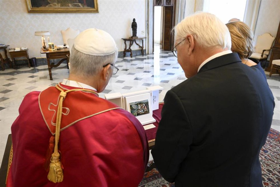 El Papa con el presidente alemán, Frank-Walter Steinmeier.