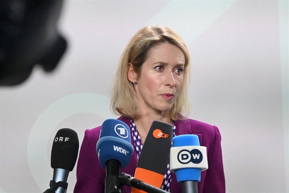 La Alta Representante, Kaja Kallas, en declaraciones a la prensa antes de la reunion de ministros de Defensa en Copenaghe. 