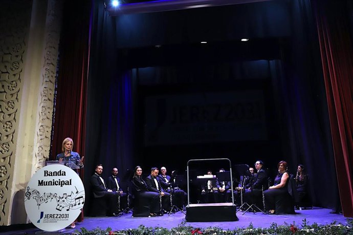Alcaldesa de Jerez destaca la oferta musical de la Banda Municipal de Música para la nueva temporada.