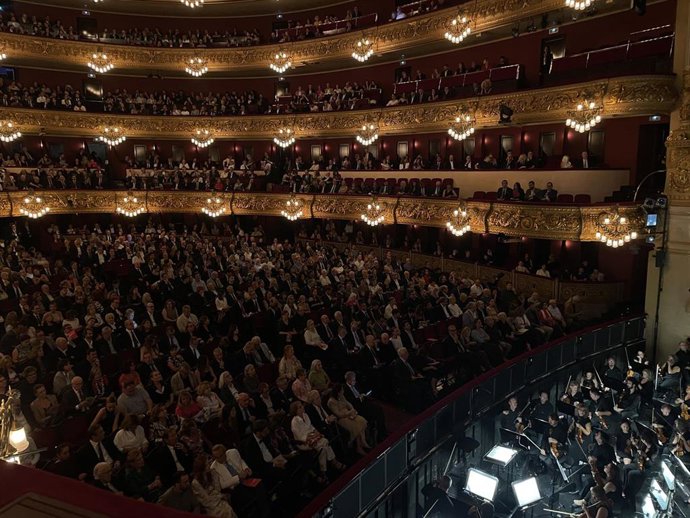 Estreno de 'La zorrita astuta' en el Liceu
