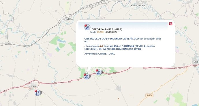 Corte en la A-4 a la altura de Carmona (Sevilla) por el incendio de un camión