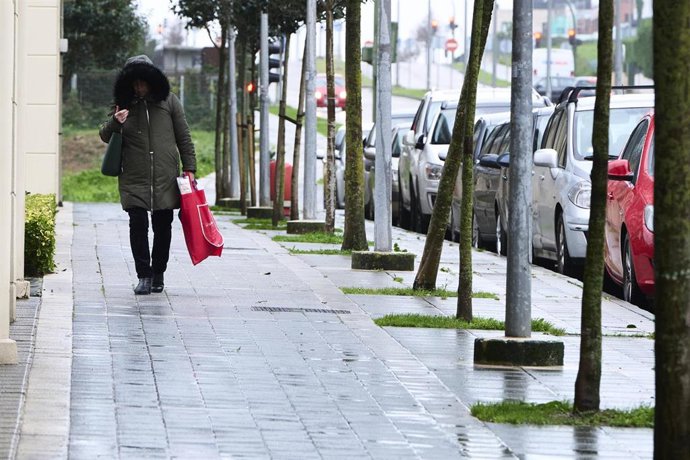 Archivo - temporal marítimo de viento y lluvia en Cantabria