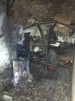 Imagen de la vivienda en la que se produjo el incendio, en Ponferrada (León).