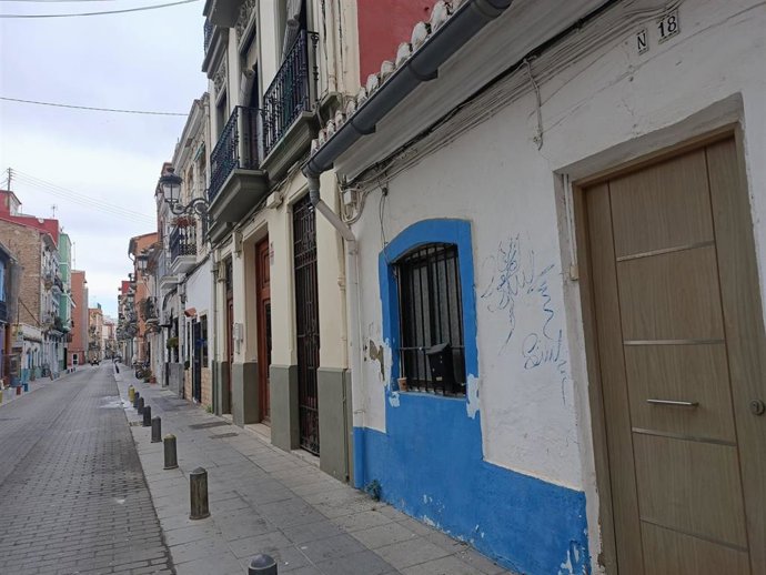 Archivo - Imagen de una calle del barrio de El Cabanyal, en la ciudad de València.