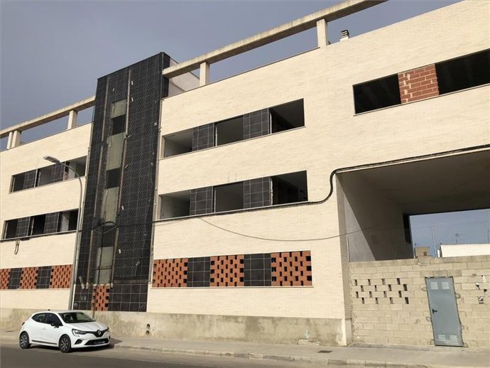 Edificio inacabado comercializado por Hipoges