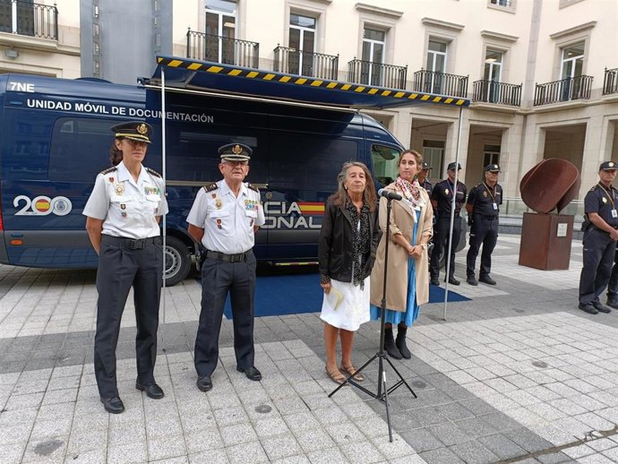 Garmendia  ha participado en la presentación de una unidad móvil de documentación en Vitoria-Gasteiz