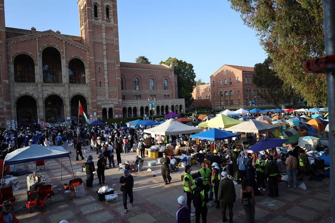 Archivo - Imagen de archivo del campus de la Universidad de California, en Los Ángeles.