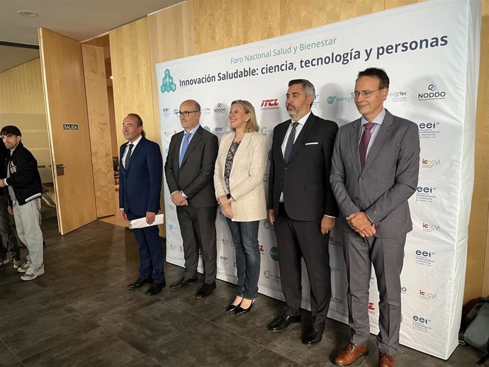 La vicepresidenta y consejera de Familia e Igualdad de Oportunidades, Isabel Blanco, en la inauguración del foro nacional 'Salud y bienestar. Innovación saludable: Ciencia, tecnología y personas'.