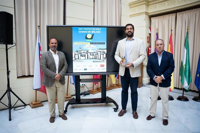 El Ayuntamiento presenta el Trofeo de Golf 'Ciudad de Málaga' que se celebrará en el club Real Guadalhorce.
