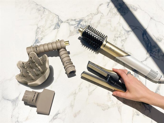 SharkNinja lanza en España su última innovación de peinado, Shark Glam, un moldeador multifunción premium para todo tipo de cabellos