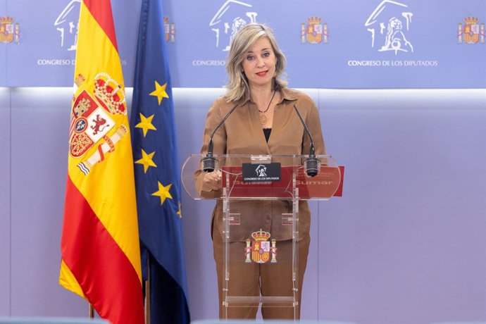 La portavoz de Sumar en el Congreso de los Diputados, Verónica Martínez Barbero, en una rueda de prensa 