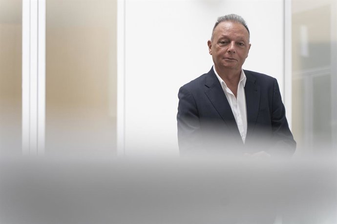 Archivo -  El president de la Confederació Empresarial de la Comunitat Valenciana (CEV), Salvador Navarro, en imatge d'arxiu
