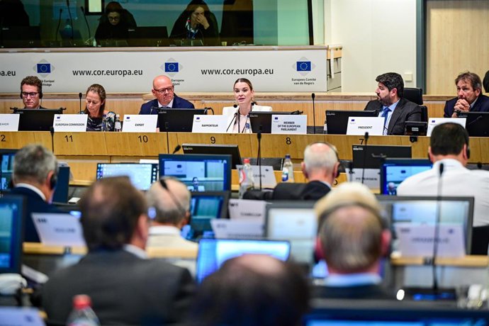 La presidenta del Govern, en el momento de intervenir en la Comisión de Recursos Naturales del Comité Europeo de las Regiones