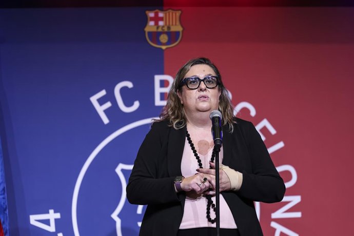 A vice-presidente institucional do FC Barcelona, Elena Fort, em uma coletiva de imprensa no Auditori 1899 do Spotify Camp Nou.