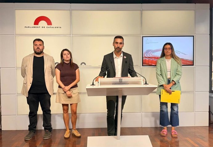 El diputat socialista Alberto Bondesio, la diputada d'ERC Ana Balsera, el diputat dels Comuns Andrés García Berrio i la diputada de la CUP Laure Vega 