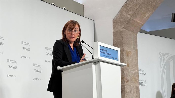 La consellera de Territorio, Vivienda y Transición Ecológica y portavoz de la Generalitat, Sílvia Paneque, en la rueda de prensa tras el Consell Executiu de este martes