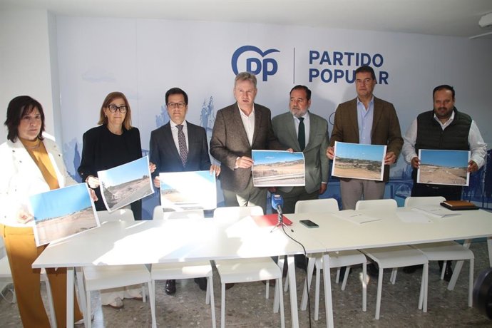 Parlamantarios del PP de Soria y Burgos se reúnen en Aranda de Duero .