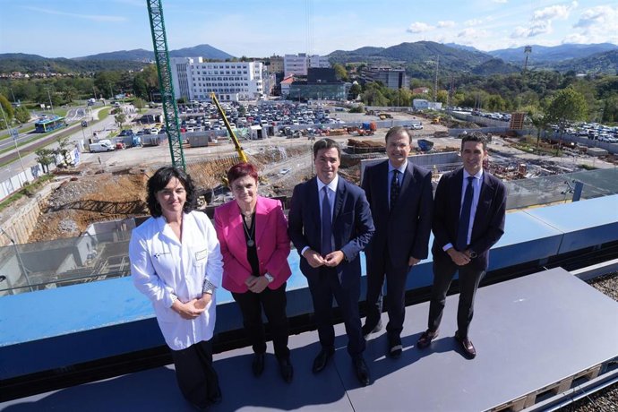 Visita a las obras del la nueva Unidad de Prontoterapia en San Sebastián
