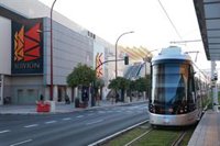 El tranvía de Sevilla atropella a un hombre en la parada de Nervión