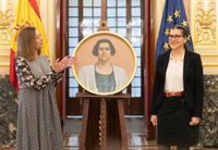 Armengol recalca que el Congreso "hace justicia" al colocar al retrato de Campoamor en su galería de 'ilustres'