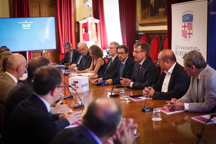 Reunió a la UB pel Pacte Nacional per la Llengua