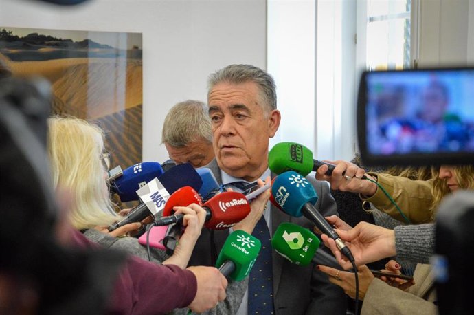 El alcalde de Almonte (Huelva), Franciso Bella.