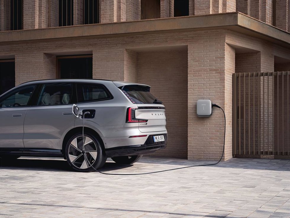 Volvo EX90