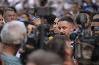 Abascal llama "terroristas callejeros" a 'los 6 de Zaragoza' indultados por el Gobierno: "Sánchez no disimula"