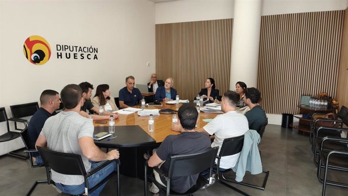 Comisión negociadora entre la DPH y el comité de huelga de los bomberos